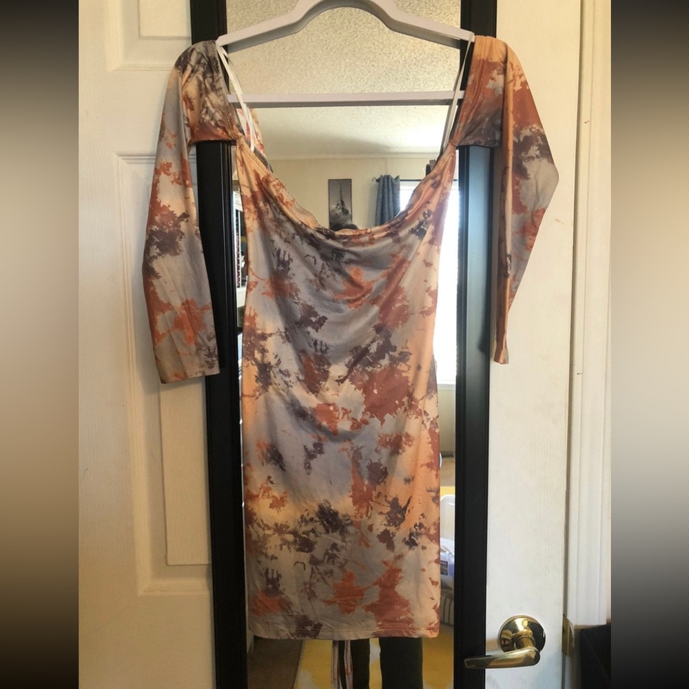 Shein figure hugging dressβ